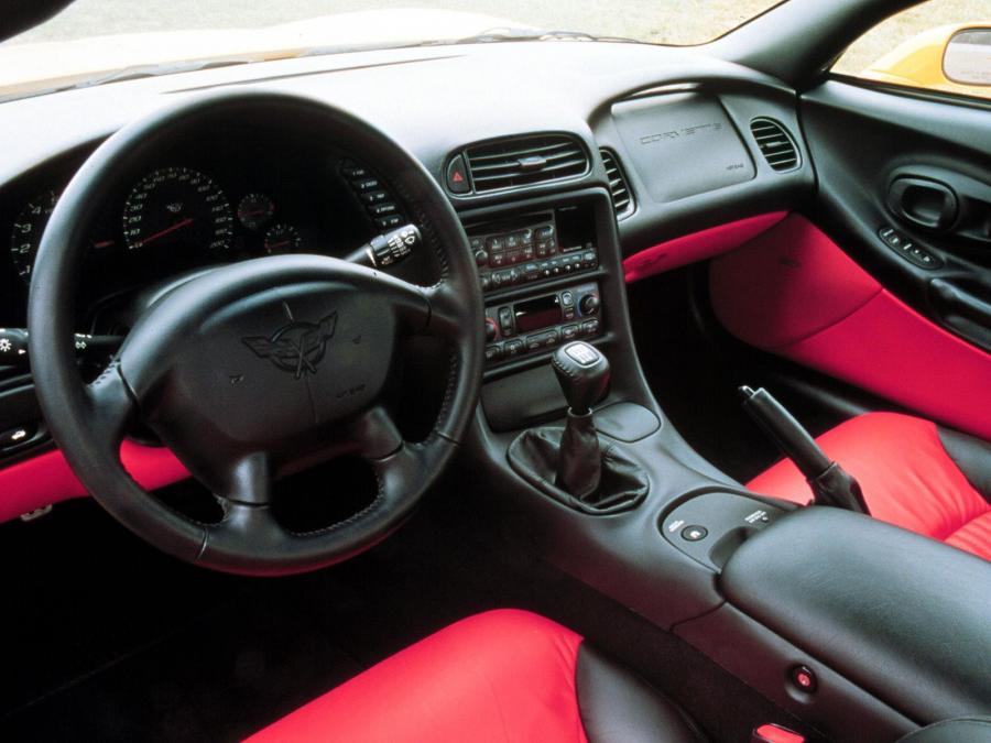  Chevrolet Corvette Z06 2001 года  (фото 70 из 73)